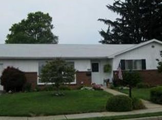 933 W Highland St, Whitehall, PA 18052