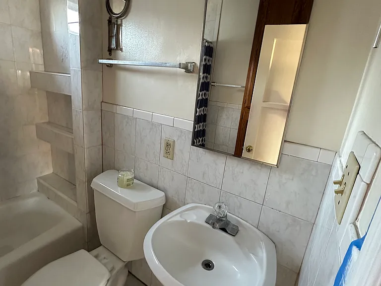 2530 Termino Ave — Photo 22