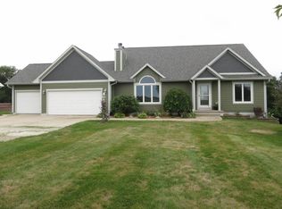 2509 N 15th St, Adel, IA 50003