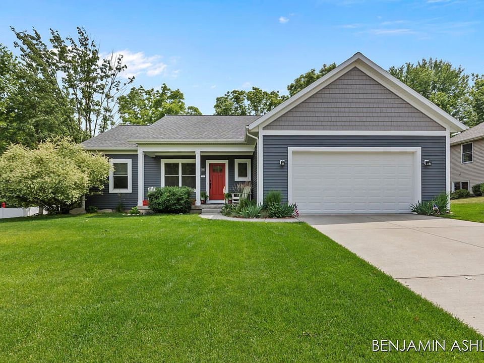 1st image of 88 Riverchase Dr NE