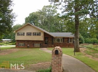 5525 Ahyoka Dr, Lake City, GA 30260
