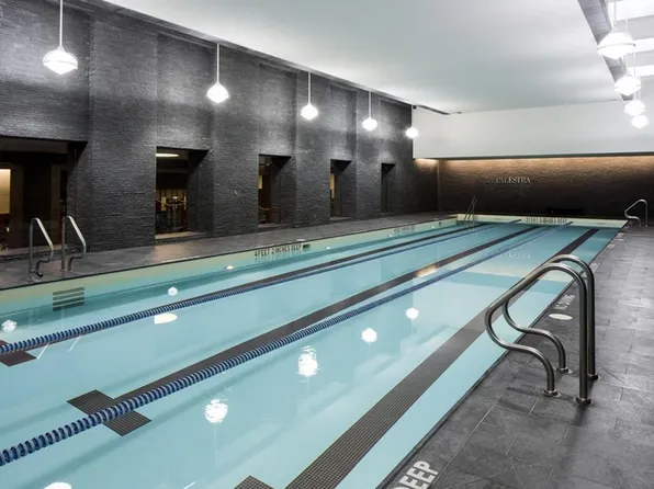 50 Riverside Boulevard image 16 of 26