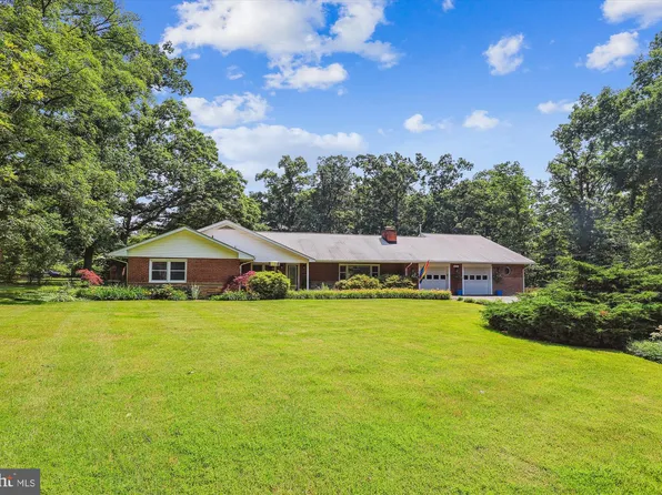 6916 Pacific Ln, Annandale, VA 22003