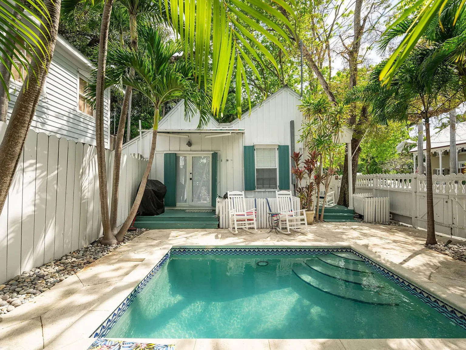 903 Southard St — Photo 3