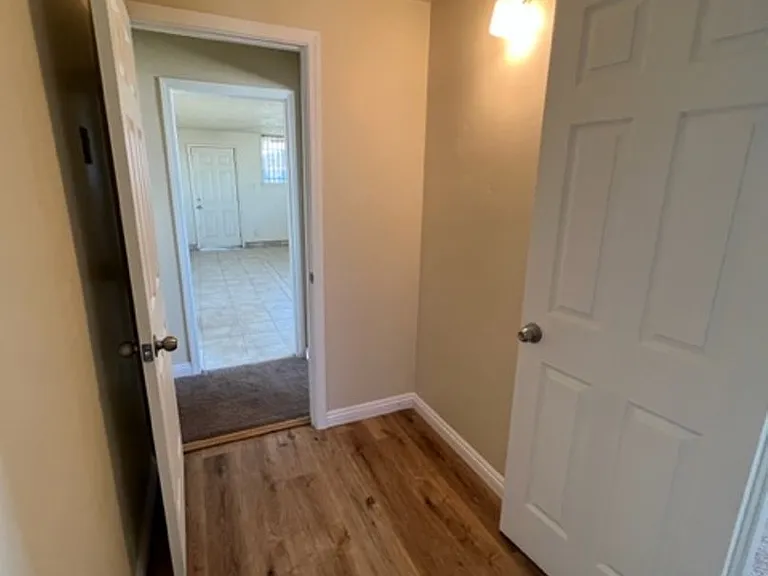 1092 E Hosking Rd — Photo 11