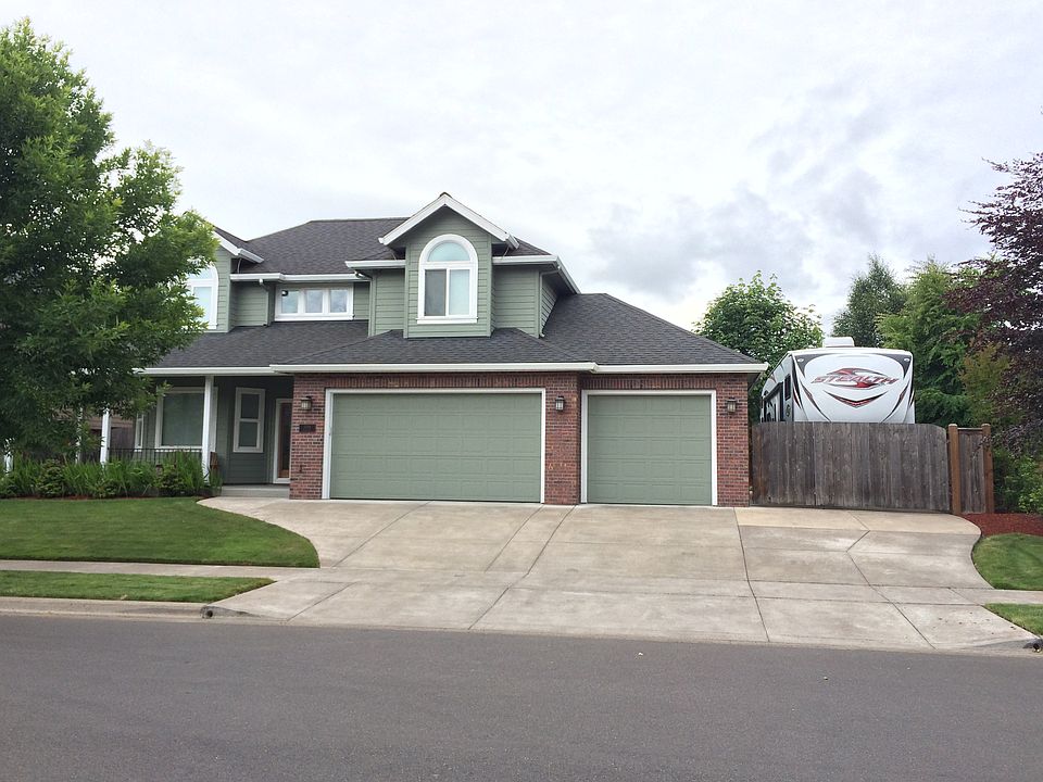2nd image of 334 Lazy Ave