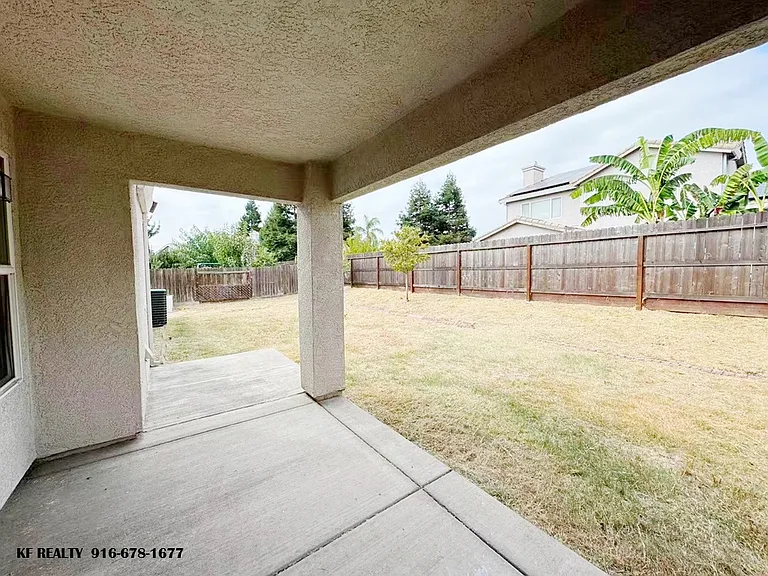 6004 Leonardo Way — Photo 12