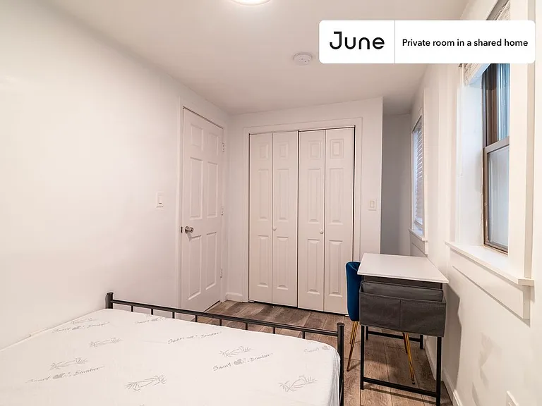 240 Silver St #C — Photo 2