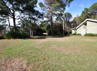 8832 Saint Andrews Dr, Miramar Beach, FL 32550