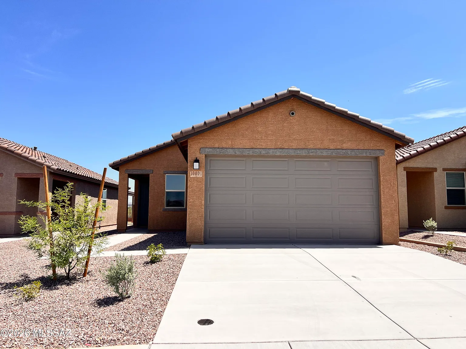 3 bed, 2.0 bath, 1465 sqft, $2,150 — Photo 1