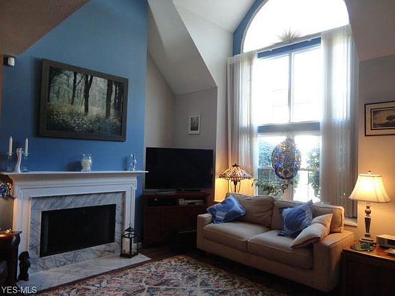 3rd image of 14404 Thatchers Ln #116