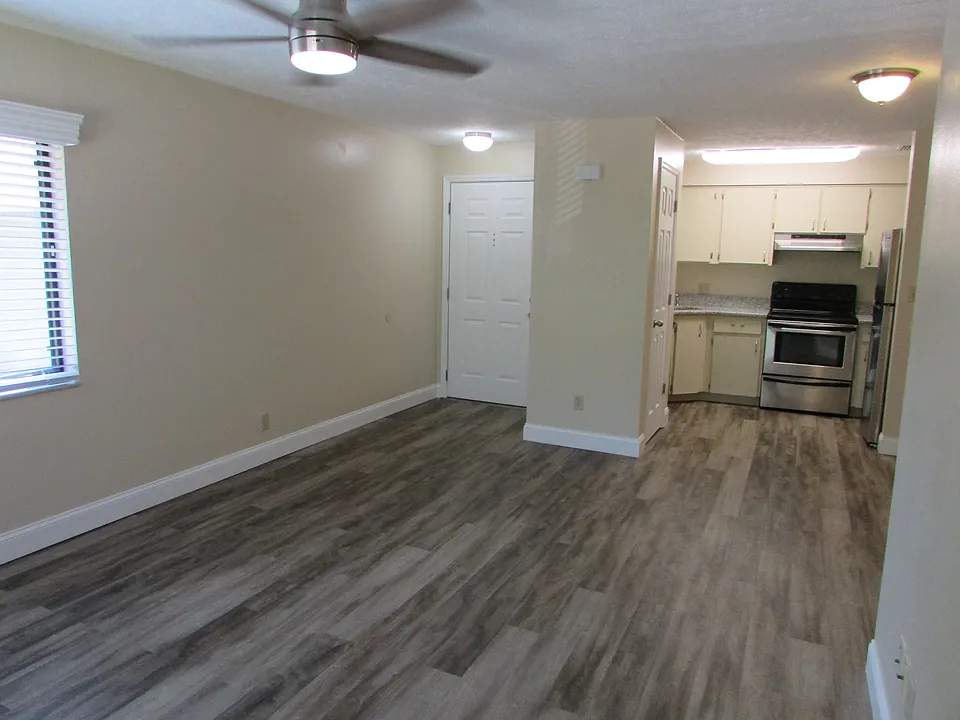 745 James St #104