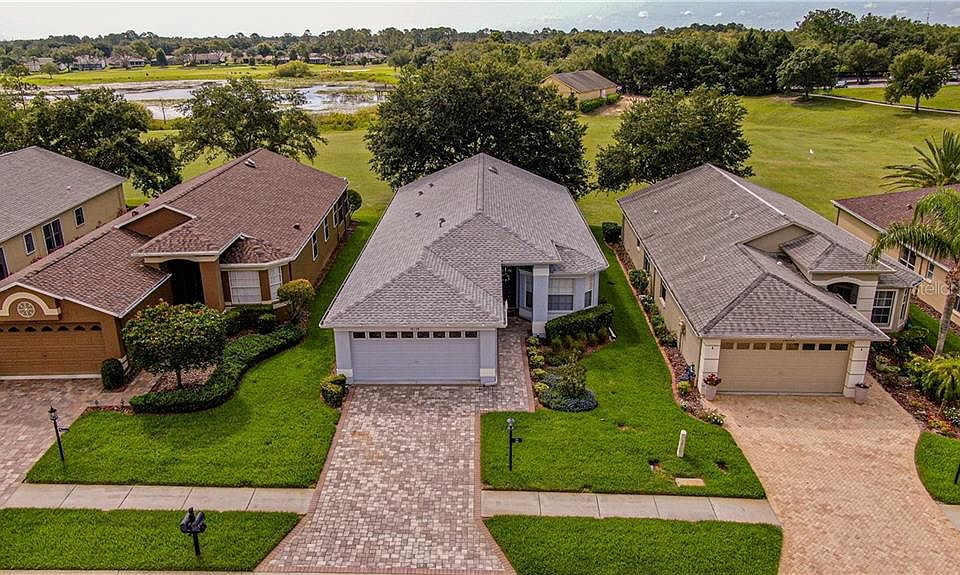 1st image of 18538 Fairway Green Dr