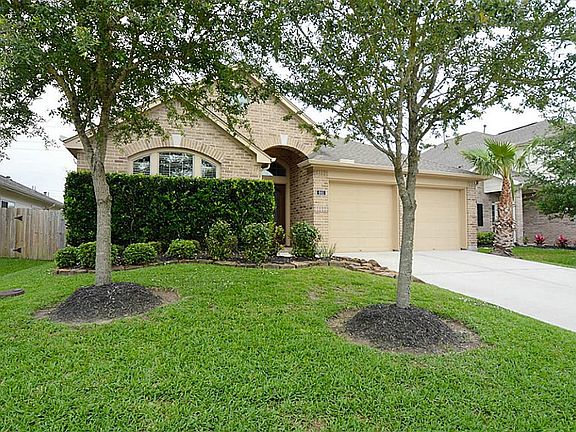 2nd image of 861 Sierra Brook Ln