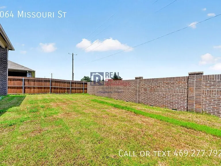 2064 Missouri St — Photo 34