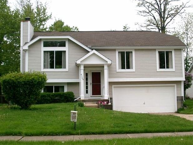 2nd image of 4766 Farley Dr