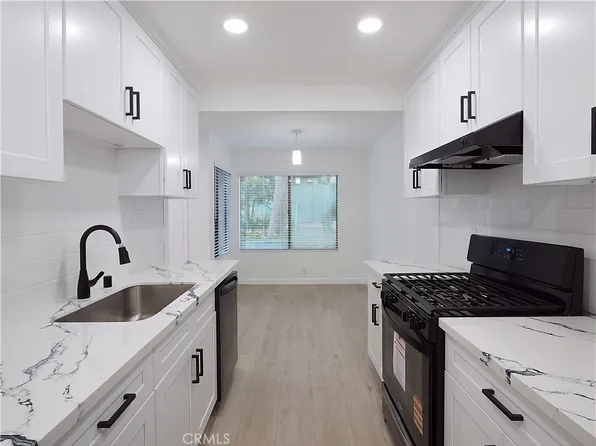 20561 S Vermont Ave Unit 7, Torrance, CA 90502