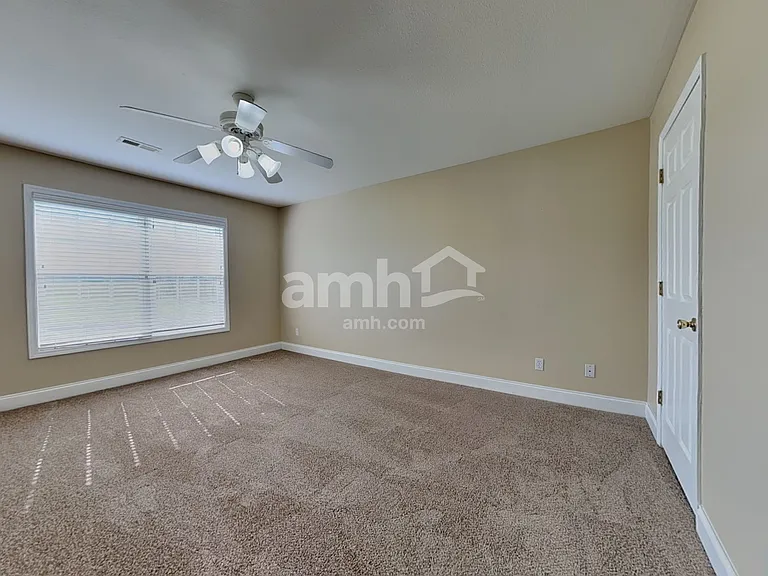 1061 Saint Johns Dr — Photo 15