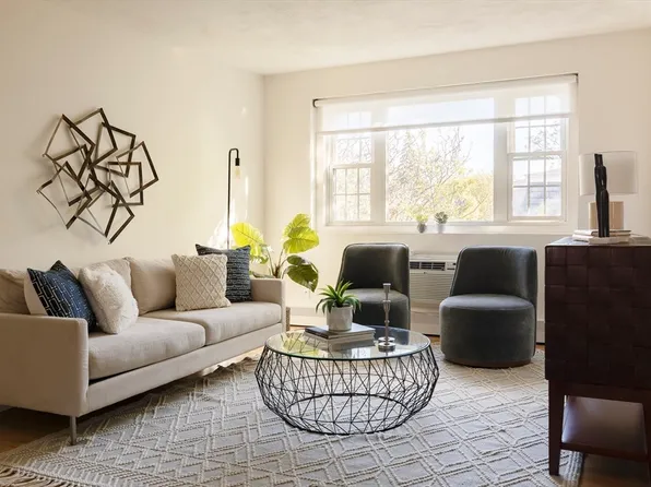 5 Walden St APT 8, Cambridge, MA 02140