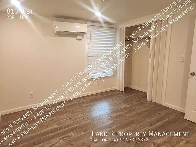 813 V St — Photo 9
