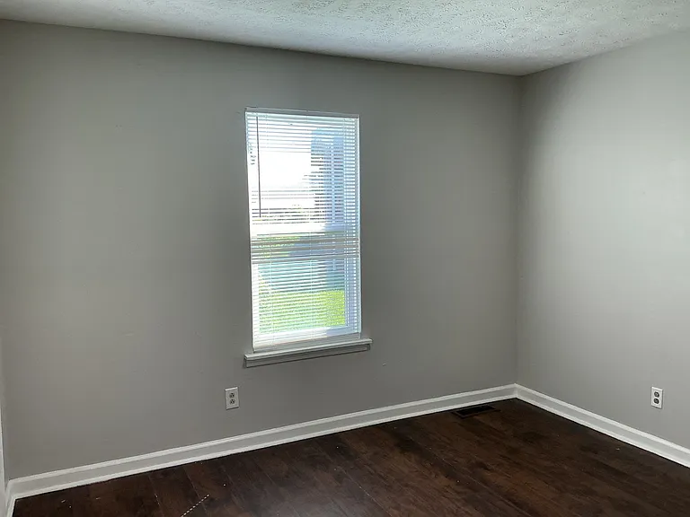 30 Brianfield Cv #B — Photo 8