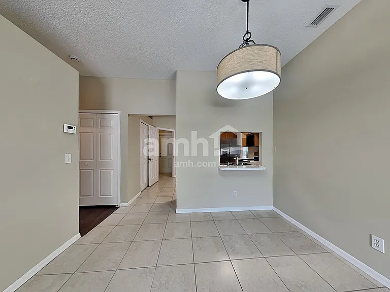 1345 Brooke View Dr — Photo 5