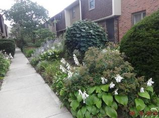 1901 Willoway Cir N, Columbus, OH 43220