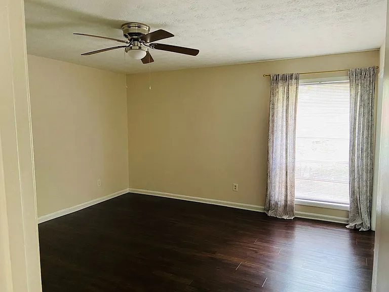 3293 Abbeywood Dr — Photo 10