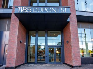 1185 Dupont St #1402, Toronto, ON M6H0G1