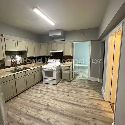 2931 Bryant Ave N #2 Photo 1