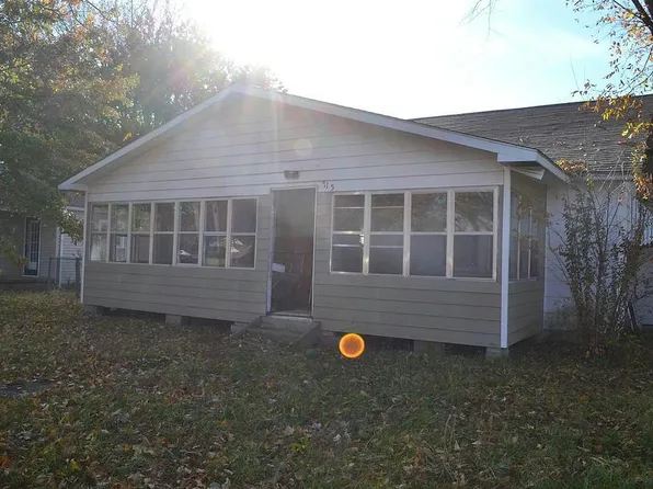 715 Blackworth St, Miami, OK 74354