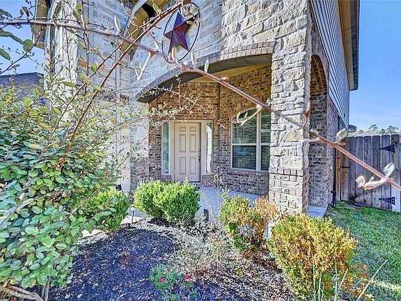 5th image of 2619 Colony Haven Cir