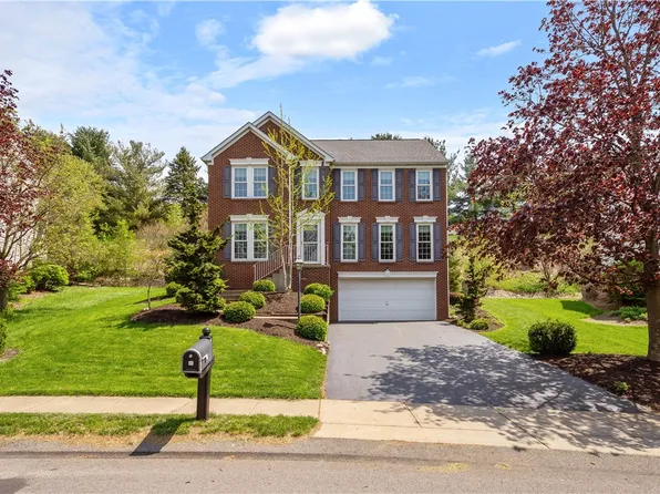 114 Vista Dr, Canonsburg, PA 15317