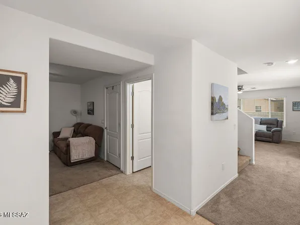 7504 E Kinnison Wash Loop, Tucson, AZ 85730
