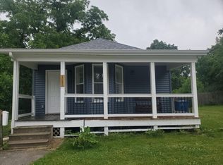 275 W Main St, Lowell, IN 46356