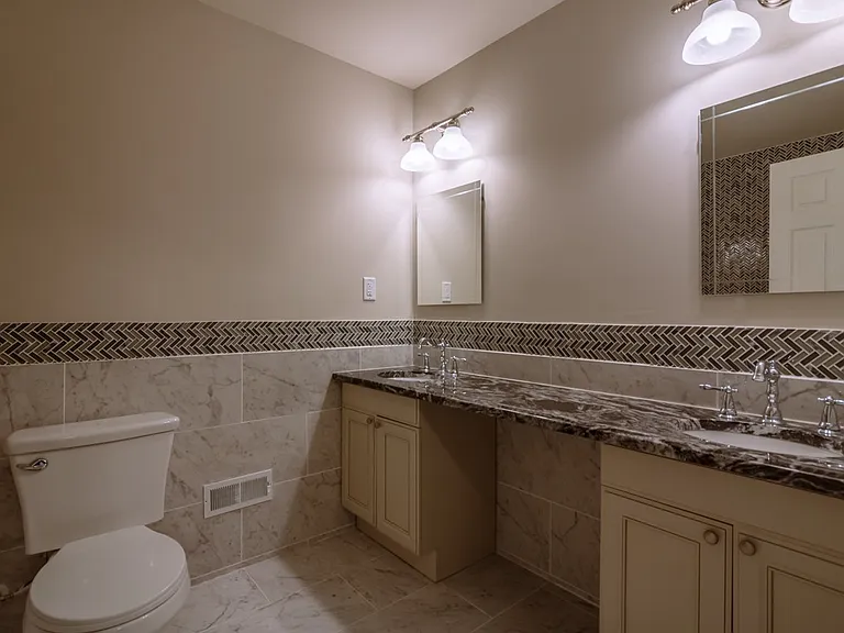 2515 Ingersoll St — Photo 18