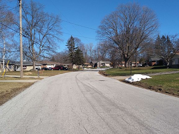 4th image of 3085 Baker Park Dr SE