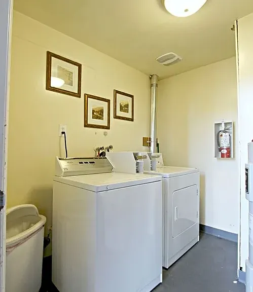 12037 Des Moines Memorial Dr S #5 — Photo 10