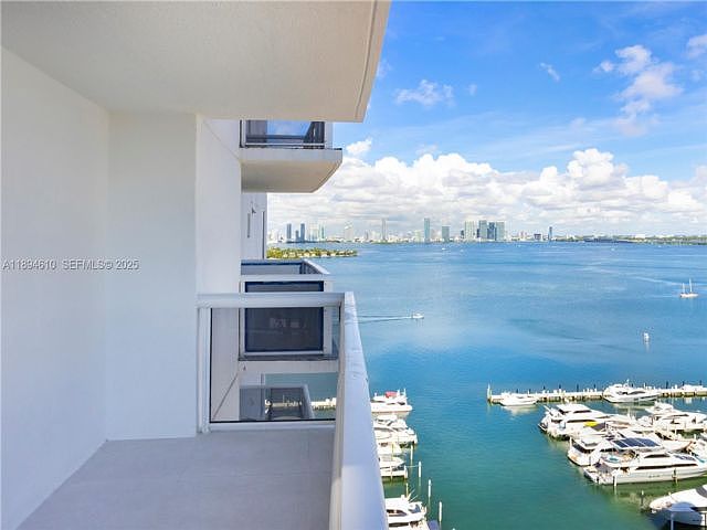 1st image of 1800 Sunset Harbour Dr Suite 2215