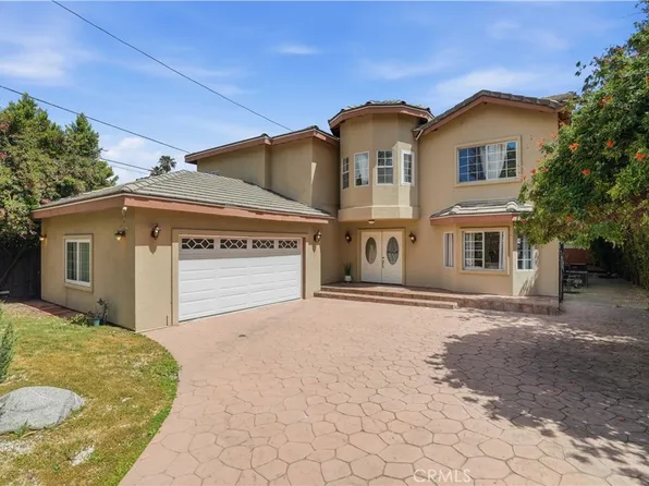 5224 Woodlake Ave, Woodland Hills, CA 91367