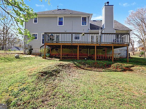 5th image of 285 Creekside Way