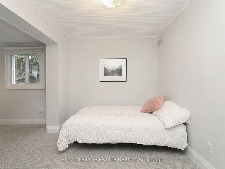27 Sycamore Pl — Photo 5