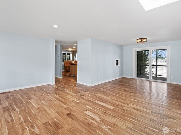 4th image of 8036 Ellison Loop NW