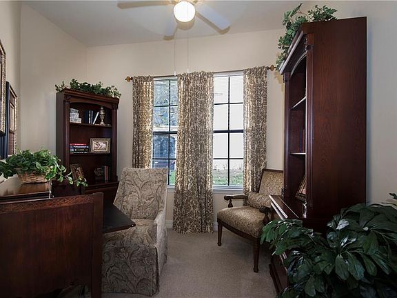 3rd image of 513 Mirasol Cir APT 107
