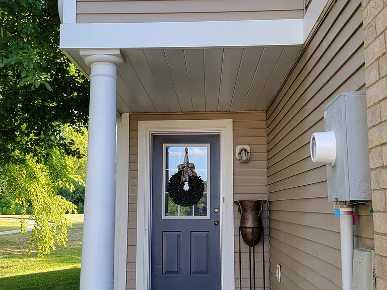 7648 Century Ct — Photo 2