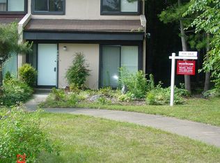 2268 Coppersmith Sq, Reston, VA 20191