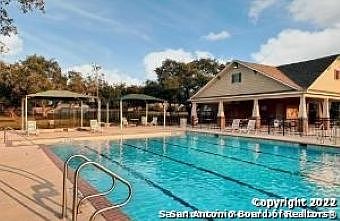 4th image of 711 Stable Glen Dr