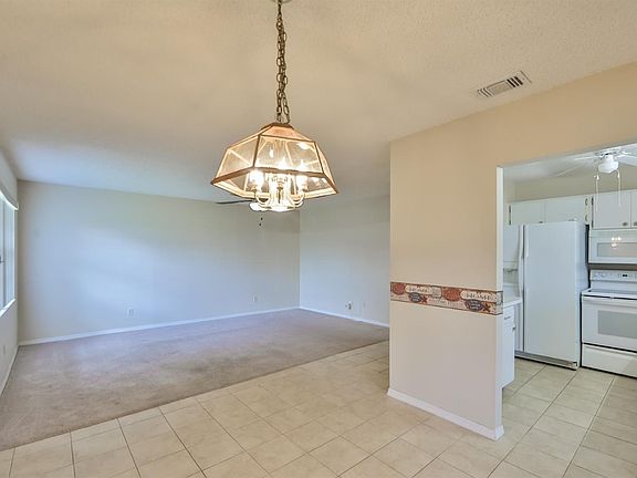 4th image of 1906 Canterbury Ln #L4
