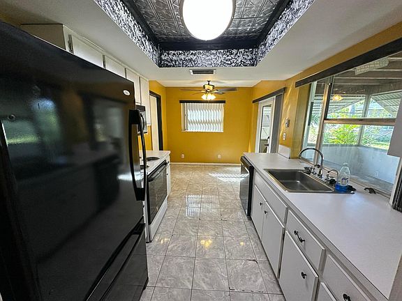 3rd image of 7105 NW 57th Court NW