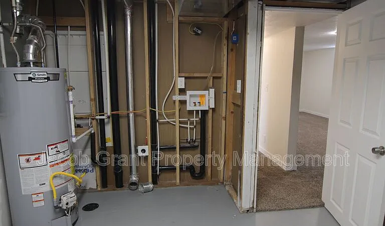 315 James Ave — Photo 13